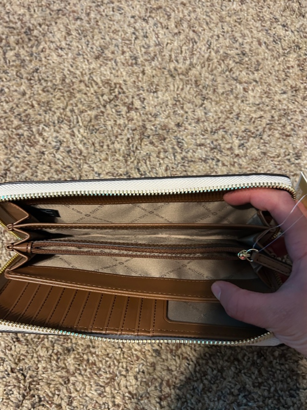 Michael Kors Jet Set wristlet NWT - Picture 7 of 8